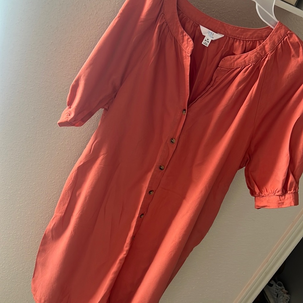 DRESS
